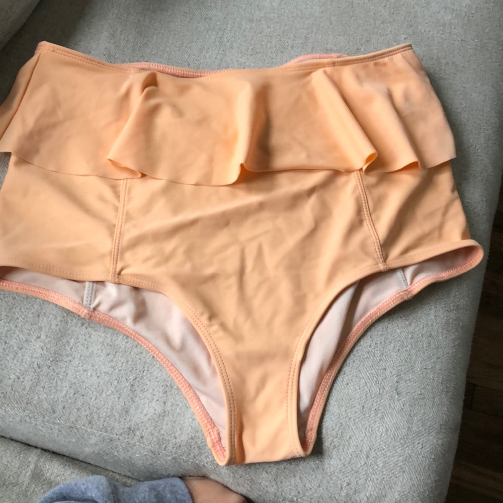 kortni jeane peplum bottoms